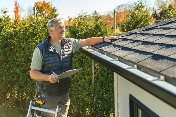 Professional Roofing technician working in Sanger, TX